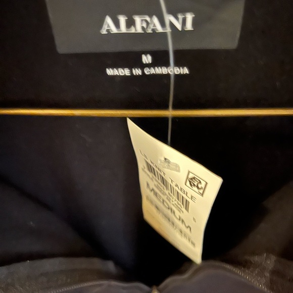 Alfani Light Weight Men’s Medium Sweater - Picture 2 of 4